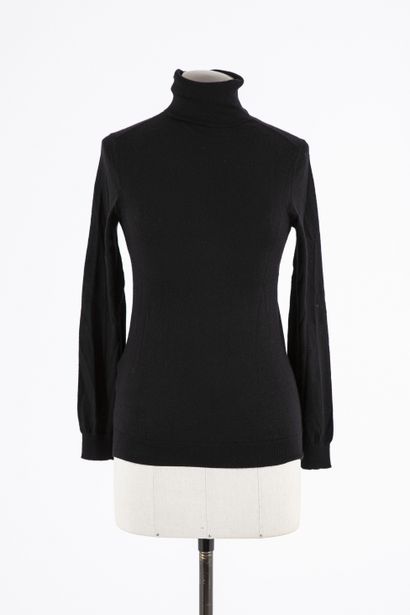null ERIC BOMPARD: Set of two cashmere sweaters, one black, turtleneck, long sleeves,...