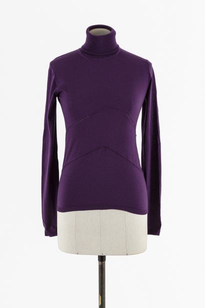 null EMILIO PUCCI - GIANNI VERSACE: Set of two purple wool turtleneck sweaters, long...