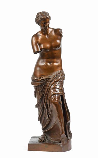 null D'APRES L'ANTIQUE Venus de Milo Bronze proof with medal patina. End of the XIXth...