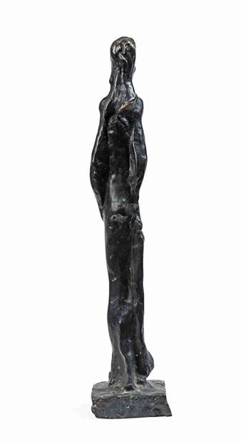 null Joseph CSAKY (1888-1971) Jeune fille debout ou Espérance Bronze à patine. Fonte...