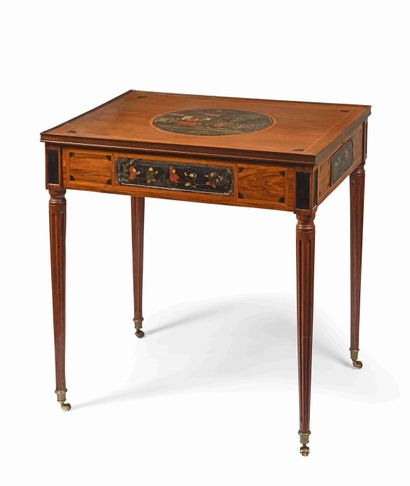 null Rectangular coffee table in veneer, top decorated with a lacquer medallion with...