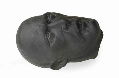 null Mat HELM (XXth -XXI th century) Two reclining heads Two black and white plaster...