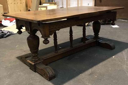 null Table en bois naturel de style Renaissance.
74x178x98cm