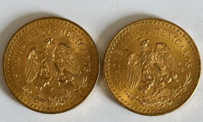 null 34 Deux pièces de 50 pesos mexicain or de 1947.