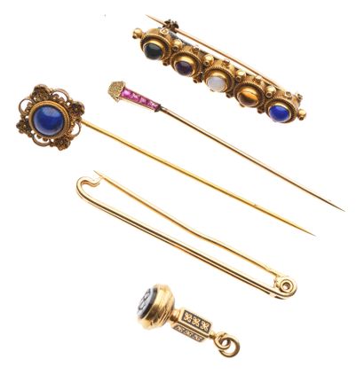 null 42 18K (750 ) yellow gold brooch set including a safety pin (4.36 g), a gold...