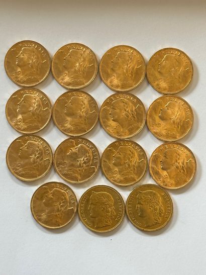 null 17 Lot of fifteen 20 francs Swiss gold coins.