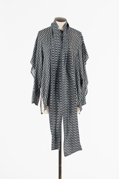 null FENDI: Silk shirt with gray background and black and white geometric patterns,...