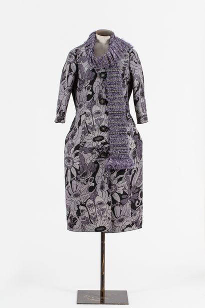 null MARC JACOBS: Wool and lurex coat dress with gray background and stylized flowers,...