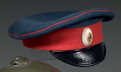 null Casquette d'officier du L.G. Preobrajenski. Mod. 1907 Complète avec sa cocarde....