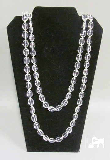 VERDURA, circa 1976/78 SAUTOIR double composé de perles en cristal. Dans son écrin...
