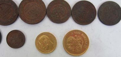 null 35 monnaies russes regne de Nicolas II. (2 Au + 21 Ag + 12 Cu)