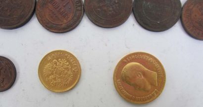 null 35 monnaies russes regne de Nicolas II. (2 Au + 21 Ag + 12 Cu)