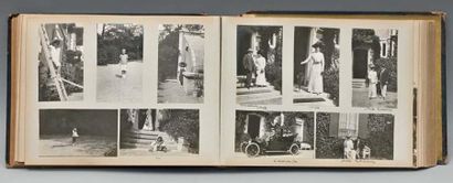 null Important album de photographies " amateur " prises entre 1910 et 1913 par Cyrille...