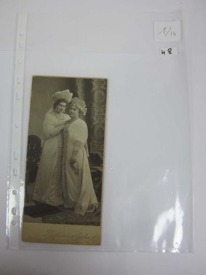 null 14 Photographies de participants au bal costume de 1903. Les 11 et 13 Fevrier...