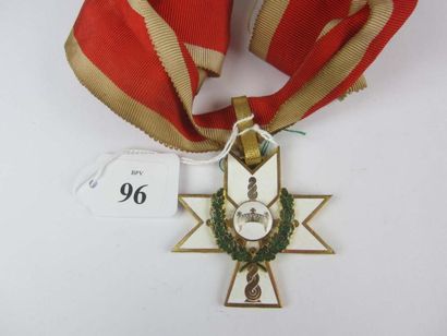 null Croix de 1ere classe de la couronne du roi Zvonimir. Croatie. Creee le 17 mai...