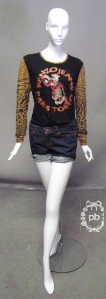 null KENZO Jeans, MOSCHINO Jeans, Thierry MUGLER Activ, J BRAND

LOT comprenant DEUX...