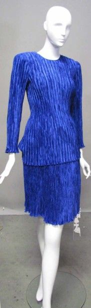 null Mary McFADDEN Couture

ENSEMBLE en polyester plissé permanent bleu dur : CORSAGE...
