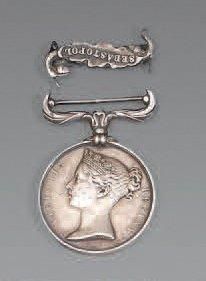 null Médaille Anglaise. Guerre de Crimée avec barrette Sebastopol (sans ruban) Médaille...