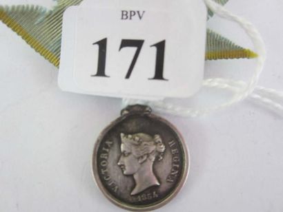 null Miniature de la médaille Anglaise de Crimée, avec ruban d'origine. Poids brut...