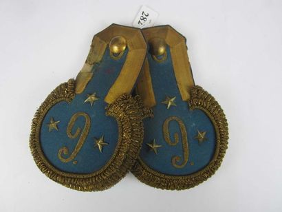 null Paire d'épaulettes. 9e Tirailleurs finnois. 1910. Grade de lieutenant, un manque...