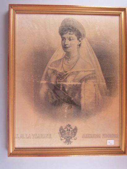 null Lot. Portraits de l'empereur Nicolas II et de l'impératrice Alexandra. Portraits...