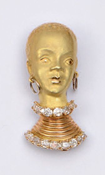 null Clip en or jaune (18 K, 750?) figurant une tête africaine, le cou serti de diamants...