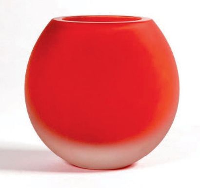 Ercole BAROVIER (1889-1974) & TOSO 
Vase boule méplat en épais verre multicouche...