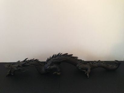 null Elément décoratif en bronze représentant un dragon
