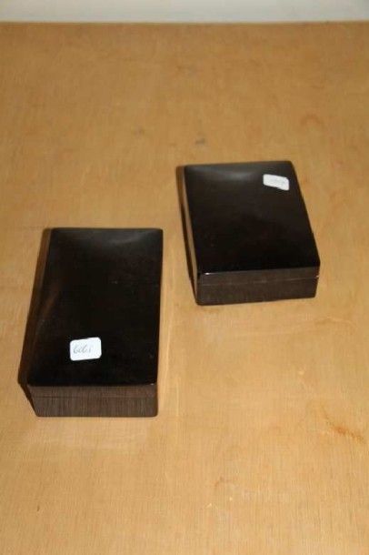 null R 2 boîtes de forme rectangulaire