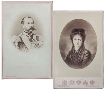 null L’Empereur Alexandre II et l’impératrice Marie de Russie.
Deux photographies...