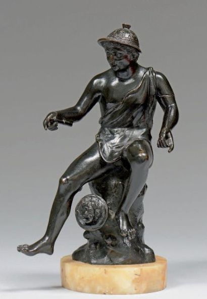 null Figure en bronze à patine brune d'après un Mercure antique, conservé au musée...