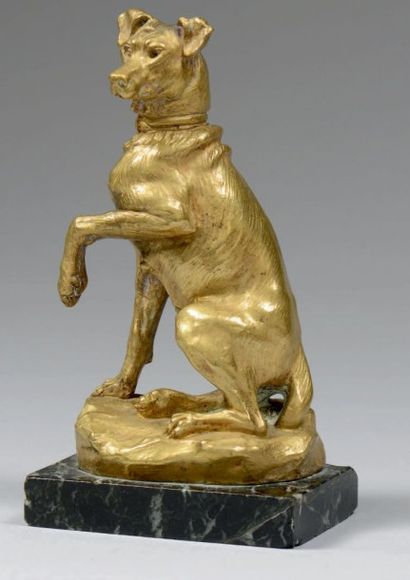 Thomas CARTIER (1879-1943) Figure de chien en bronze doré. Signée à la base, sur...