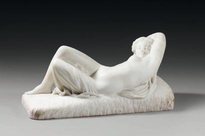 Ecole italienne du XIXe siècle Sculpture en marbre blanc représentant une nymphe...