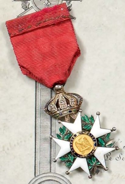 null Lot. Légion d'honneur II Empire. Etoile de chevalier, en argent et émail, centre...