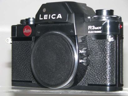 LEITZ Leica R3 Mot Electronic noir n°1520102. Cond. B