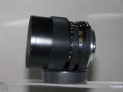 LEITZ Zoom VARIO-ELMAR-R 35-70 mm n°3171494, boîte. Cond. B