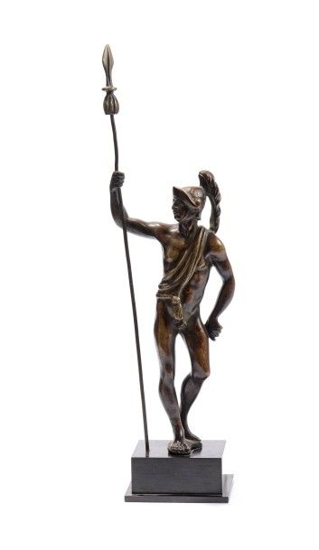 null 231 Guerrier à l’antique Epreuve en bronze à patine médaille. Epoque néo-classique...