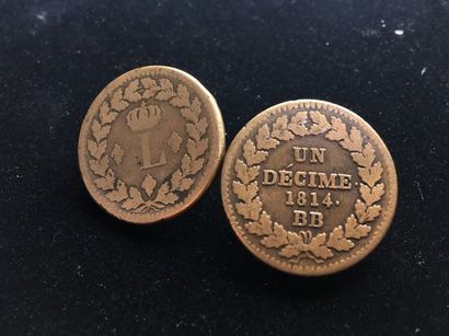 null 63 Deux pièces en bronze de un décime (1814) montées en boutons de manchettes....