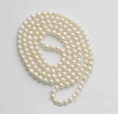 null Sautoir de perles de culture d'eau douce  Lg 116 cm  Diam 6,5 mm
 
