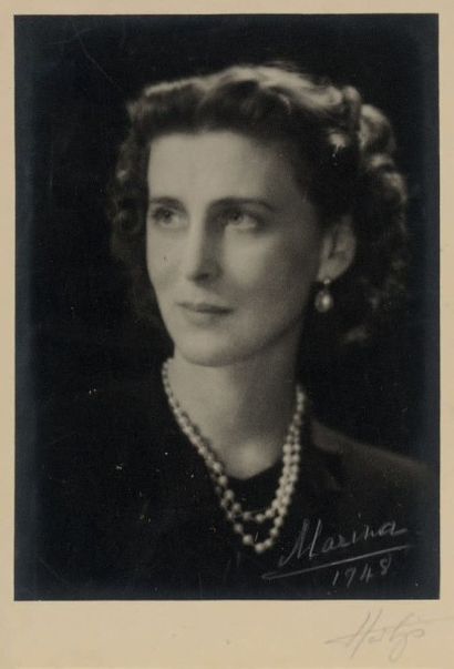 null Marina, princesse de Grèce (1906-1968)
Portrait photographique représentant...