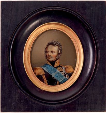 null Ivan Fiodorovich Paskevich (1782-1856)
Portrait en fixé sous verre polychrome...