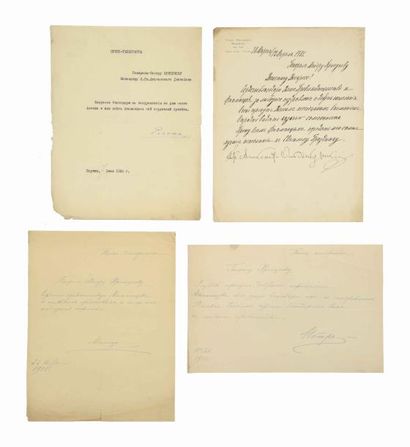 null Ensemble de quatre telegrammes manuscrits adressés au général Khripounoff, Commandant...