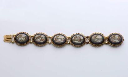 null 140 Bracelet en or jaune 18 ct (750 ‰) orné de six micro- mosaïques ovales à...