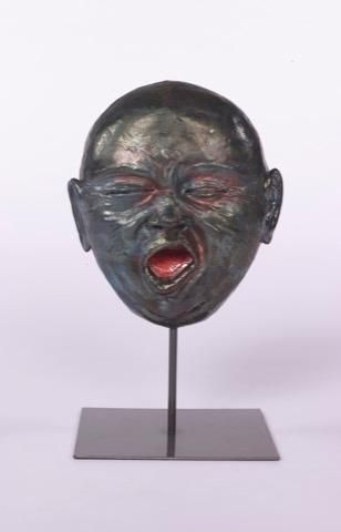 null MANDIN Martial - Né le 07/08/1951 Masque Céramique raku. 20 x 15 cm - Hauteur...