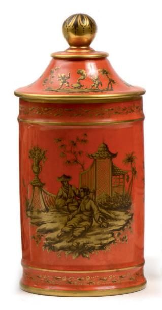 null Pot couvert cylindrique en porcelaine de Limoges à décor sur fond corail dit...