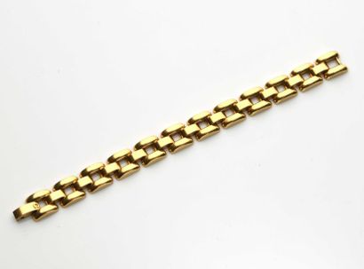 null 281 CHOPARD Bracelet souple en or jaune 18K (750‰), composé de trois rangées,...