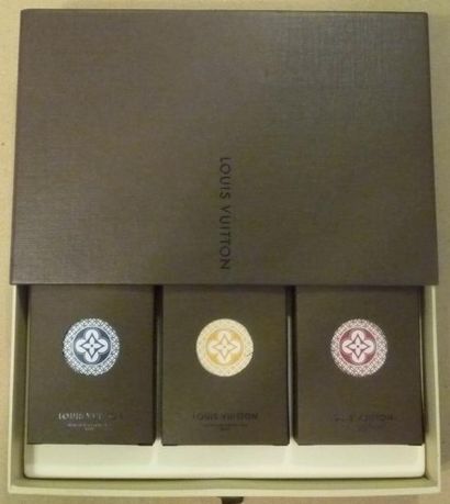 null Jeu de marques de prestiges : Louis Vuitton, Coffret bridge à simple volet contenant...