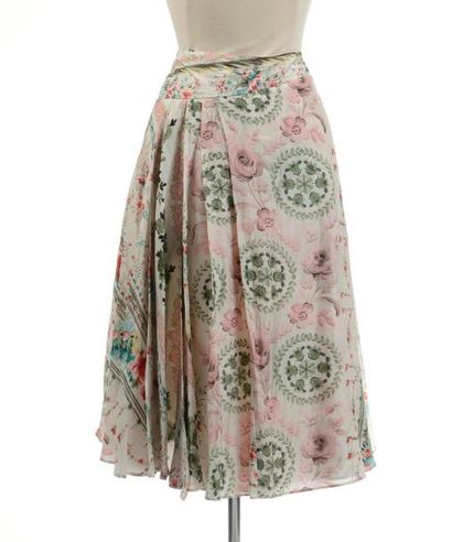 null KENZO : jupe portefeuille plissée à décor de fleurs et de feuillages sur fond...