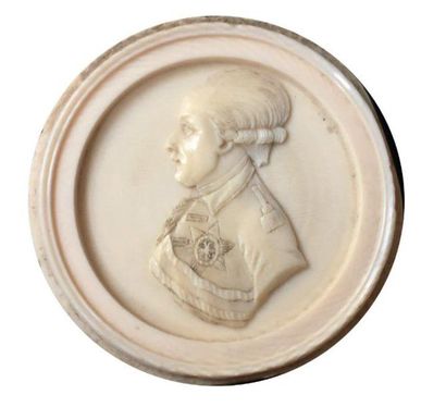 null Boite ornée du portrait en profil de Stanislas II Auguste. Diam.: 5,5 cm.