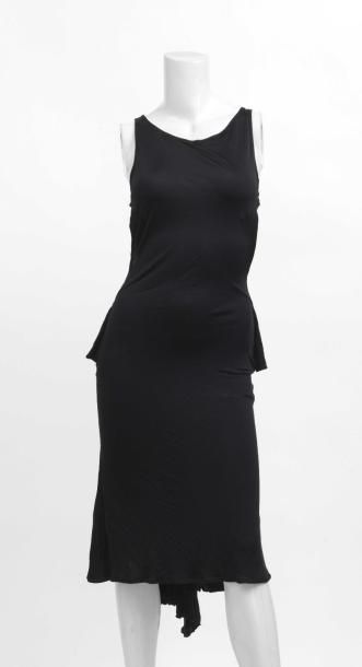 null Valentino Roma : Longue robe d’été en viscose noir très échancré dans le dos,...